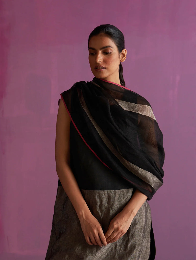 Keri Sleeveless Linen Kurta Set - Black linen by Manan in black color for women in Singapore