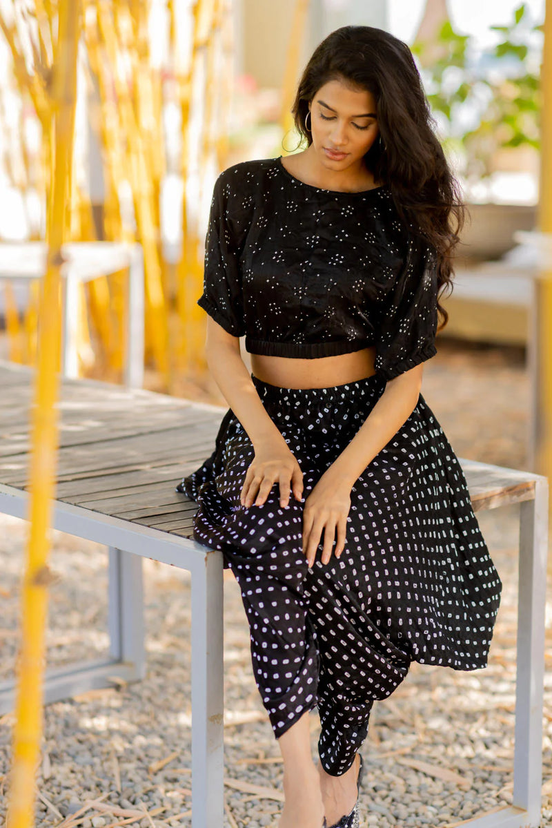 CROP TOP ELAS-BLACK silk by Dyelogue in black color for women in Singapore