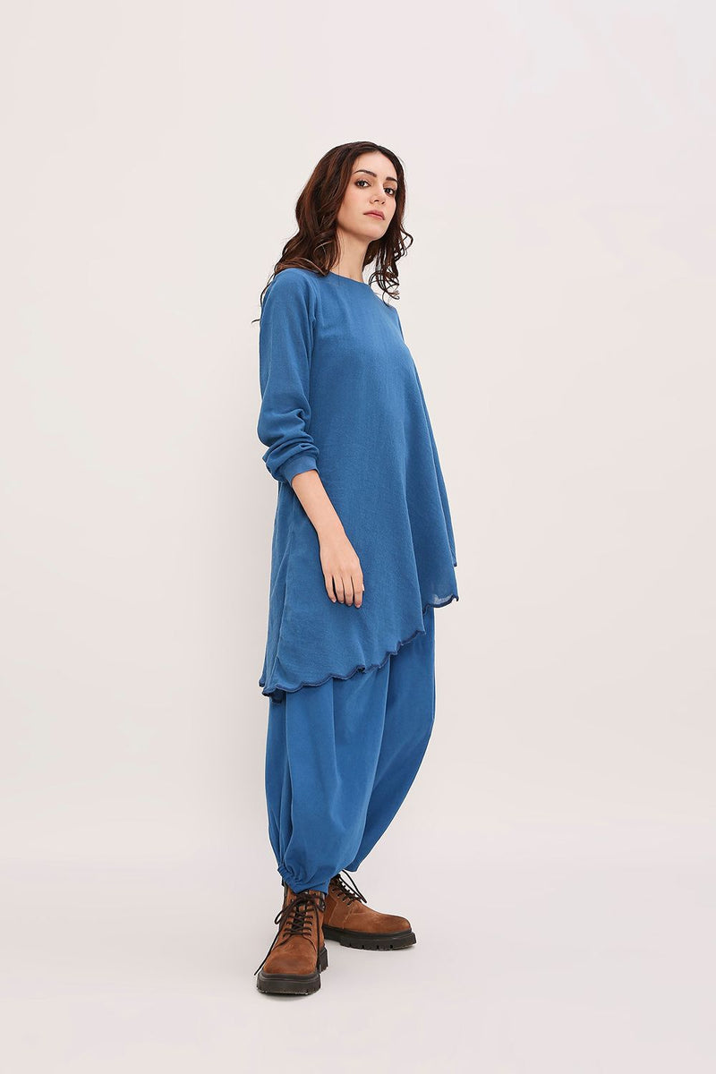 Blue Ribbed Scallop Tunic Set (2 PCS) cotton by Mati in blue color for women in Singapore