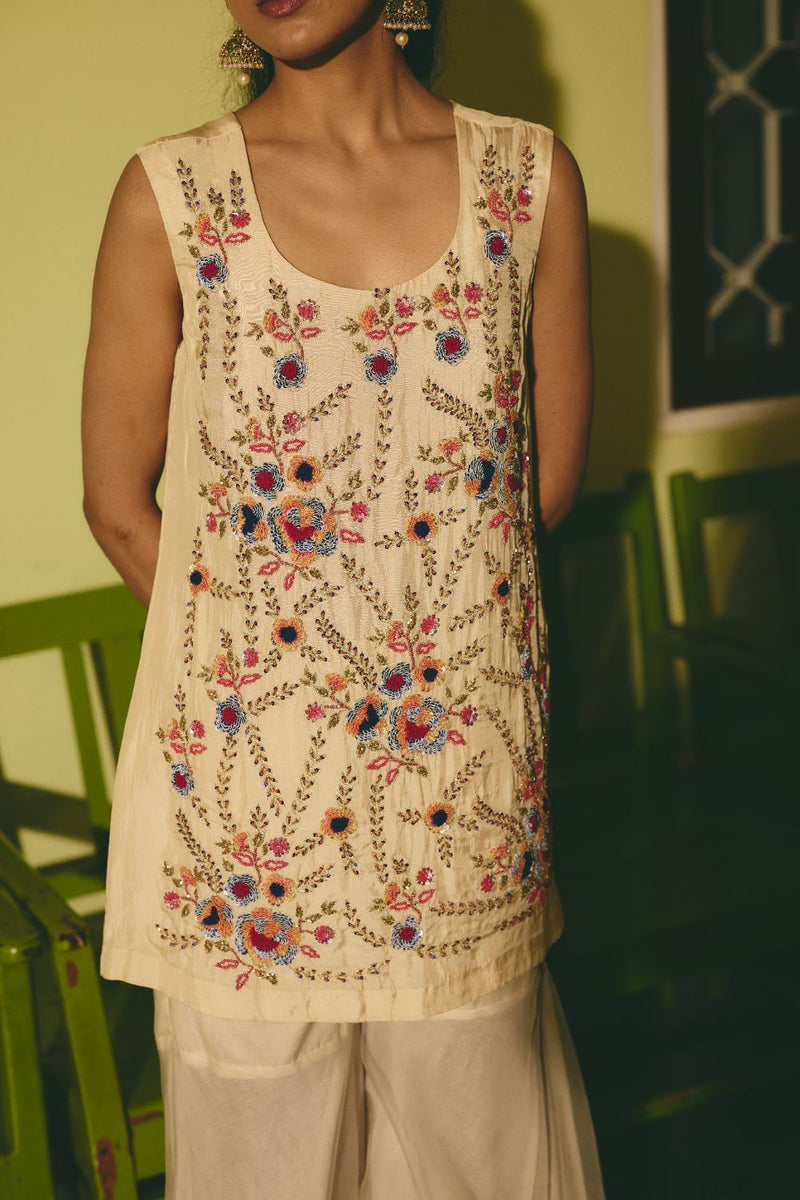 CHANBELI & BADLI KURTA & SHARARA
