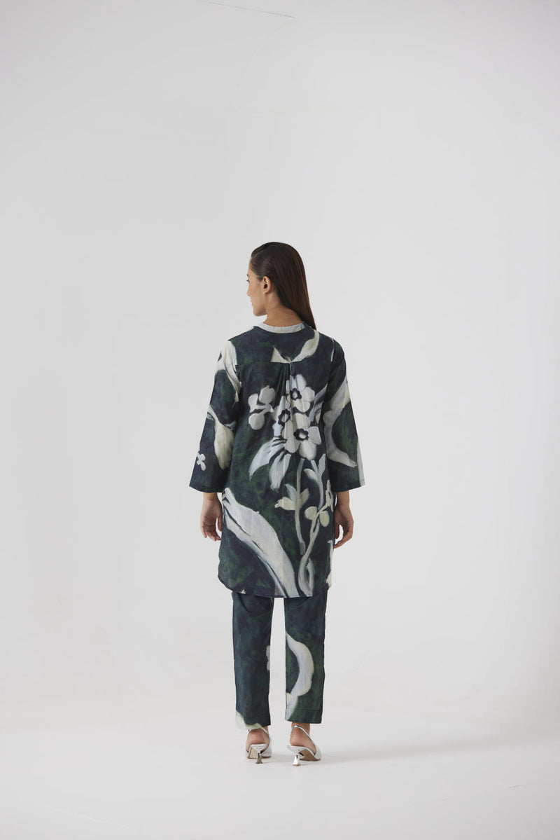 CHICORY BLACK SHORT COTTON KURTA SET cotton by Yam in green color for women in Singapore