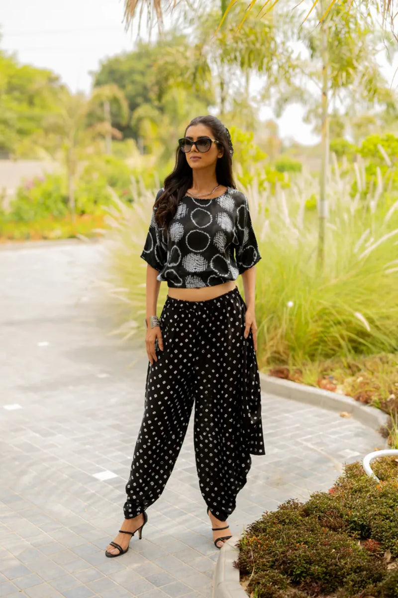 CIR SHIB CROP TOP-BLACK silk by Dyelogue in black color for women in Singapore