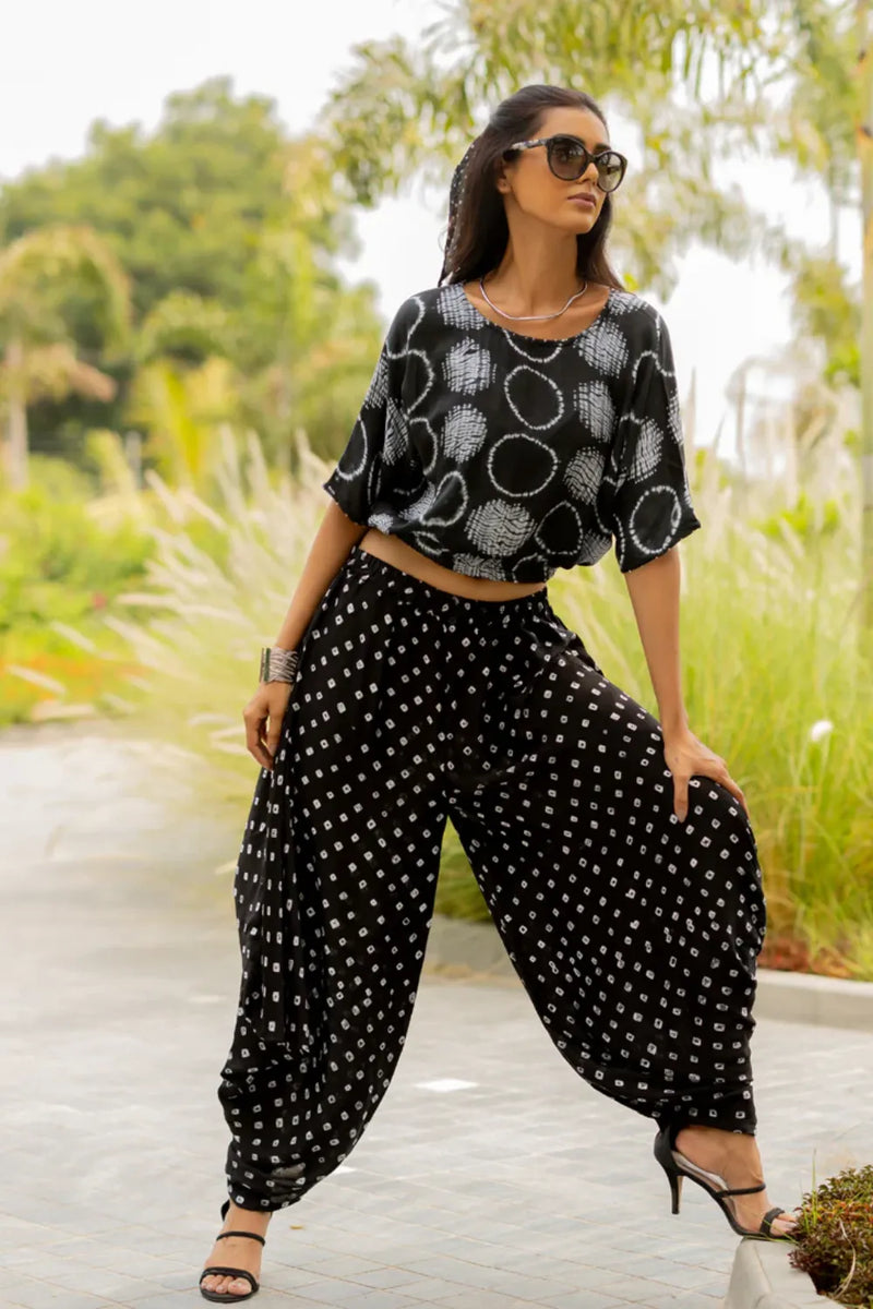 CIR SHIB CROP TOP-BLACK silk by Dyelogue in black color for women in Singapore