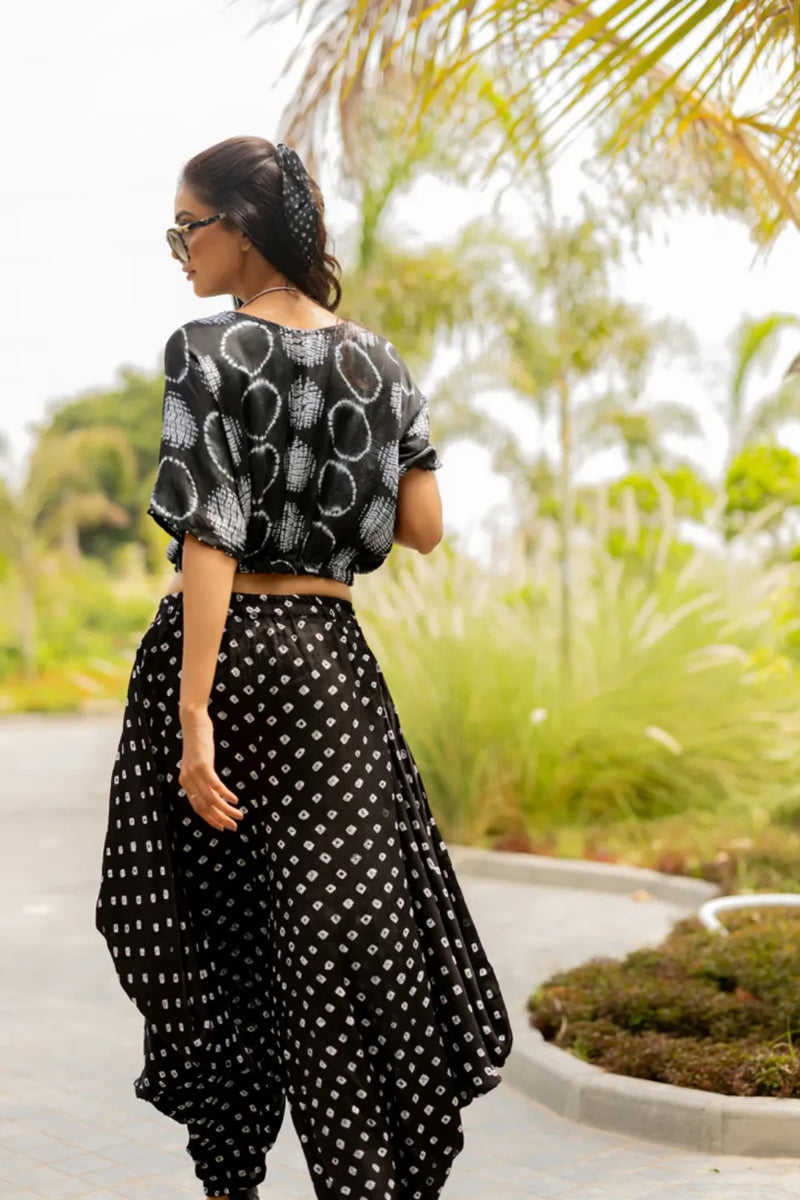 CIR SHIB CROP TOP-BLACK silk by Dyelogue in black color for women in Singapore