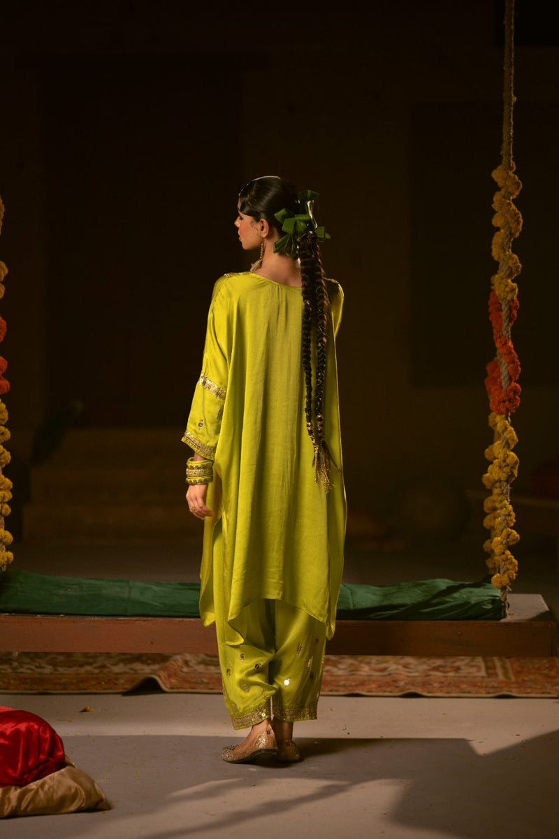 Chamakeen Antifit Tunic with Salwar