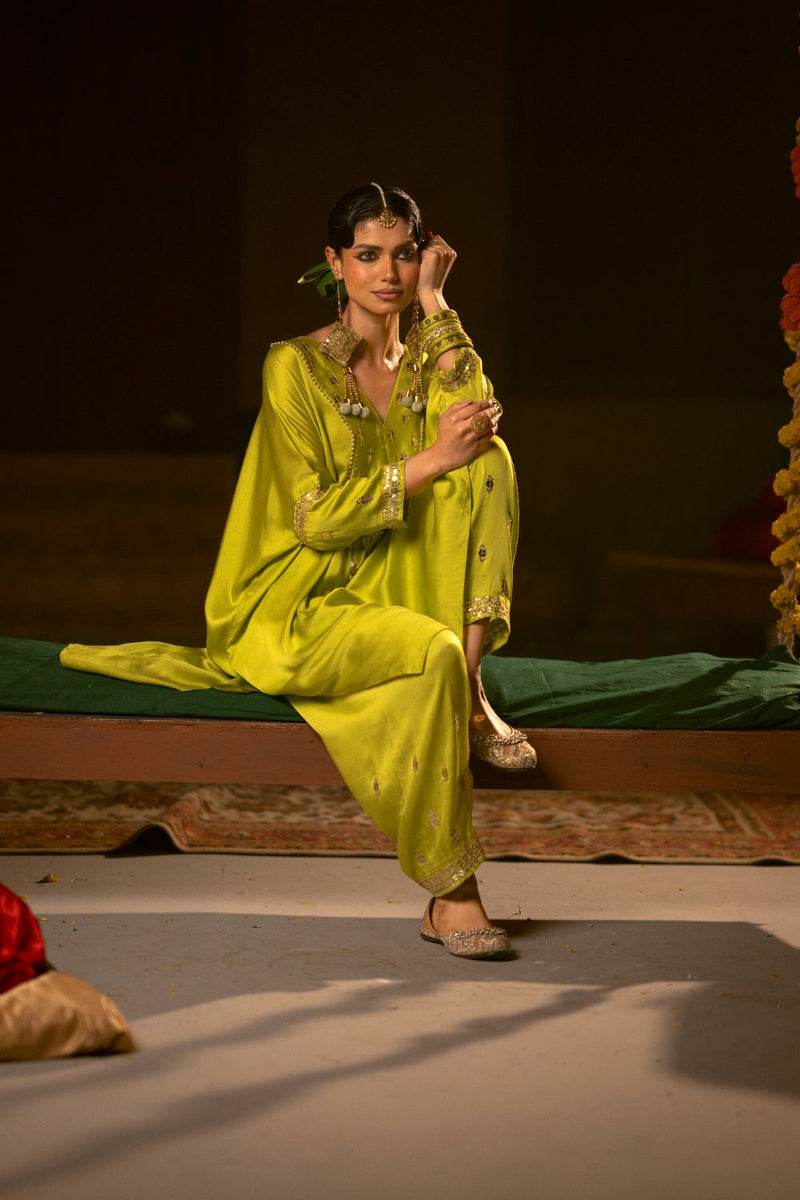 Chamakeen Antifit Tunic with Salwar