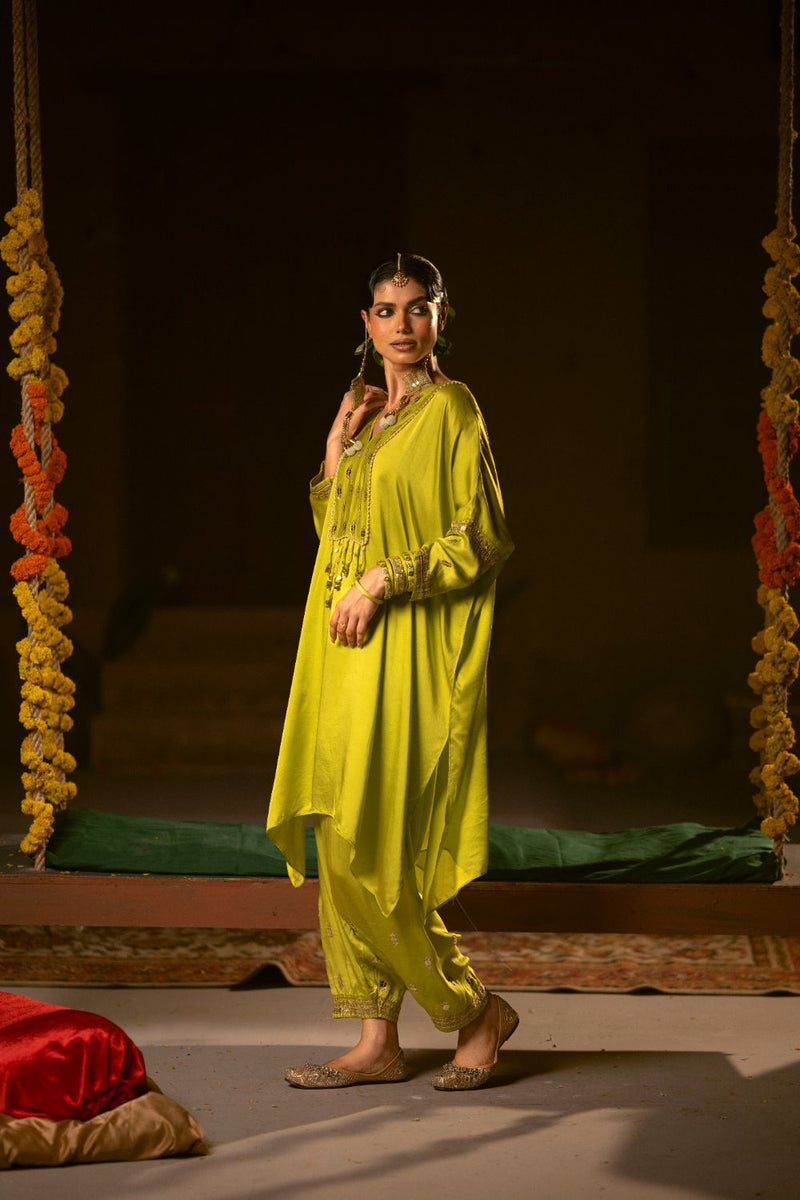 Chamakeen Antifit Tunic with Salwar