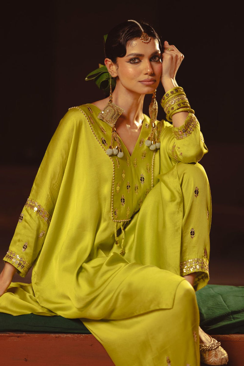 Chamakeen Antifit Tunic with Salwar