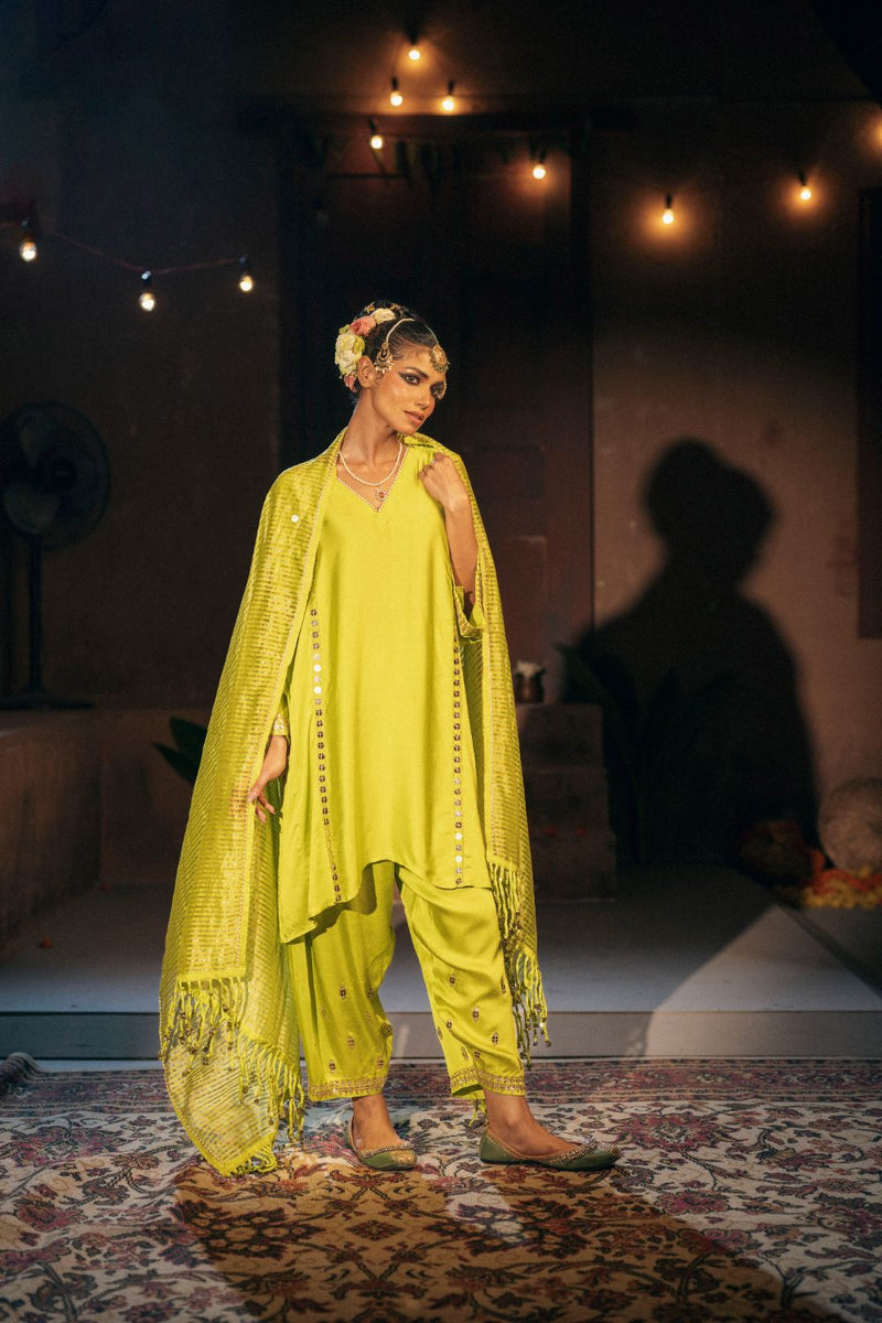 Chamakeen Anti-fit Choga Tunic Salwar Set