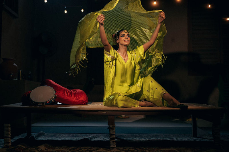 Chamakeen Anti-fit Choga Tunic Salwar Set