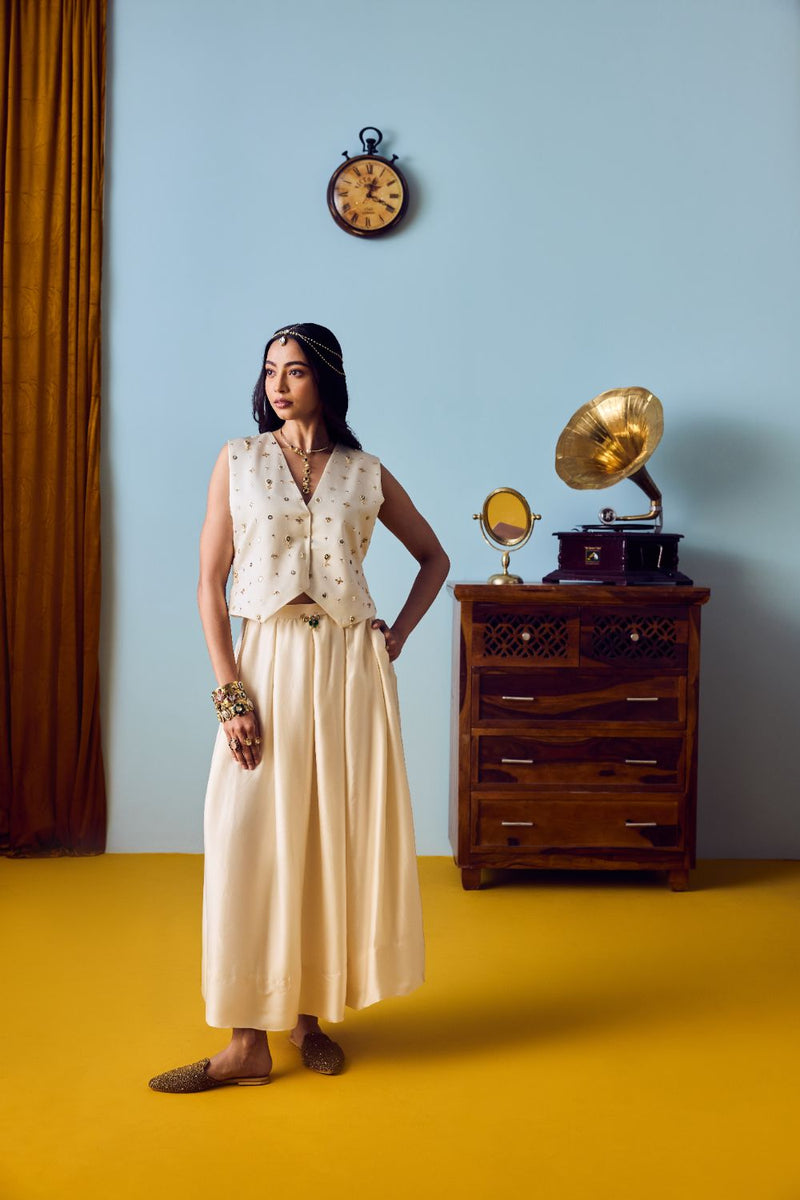 Prih Pearl Waistcoat & Skirt Set