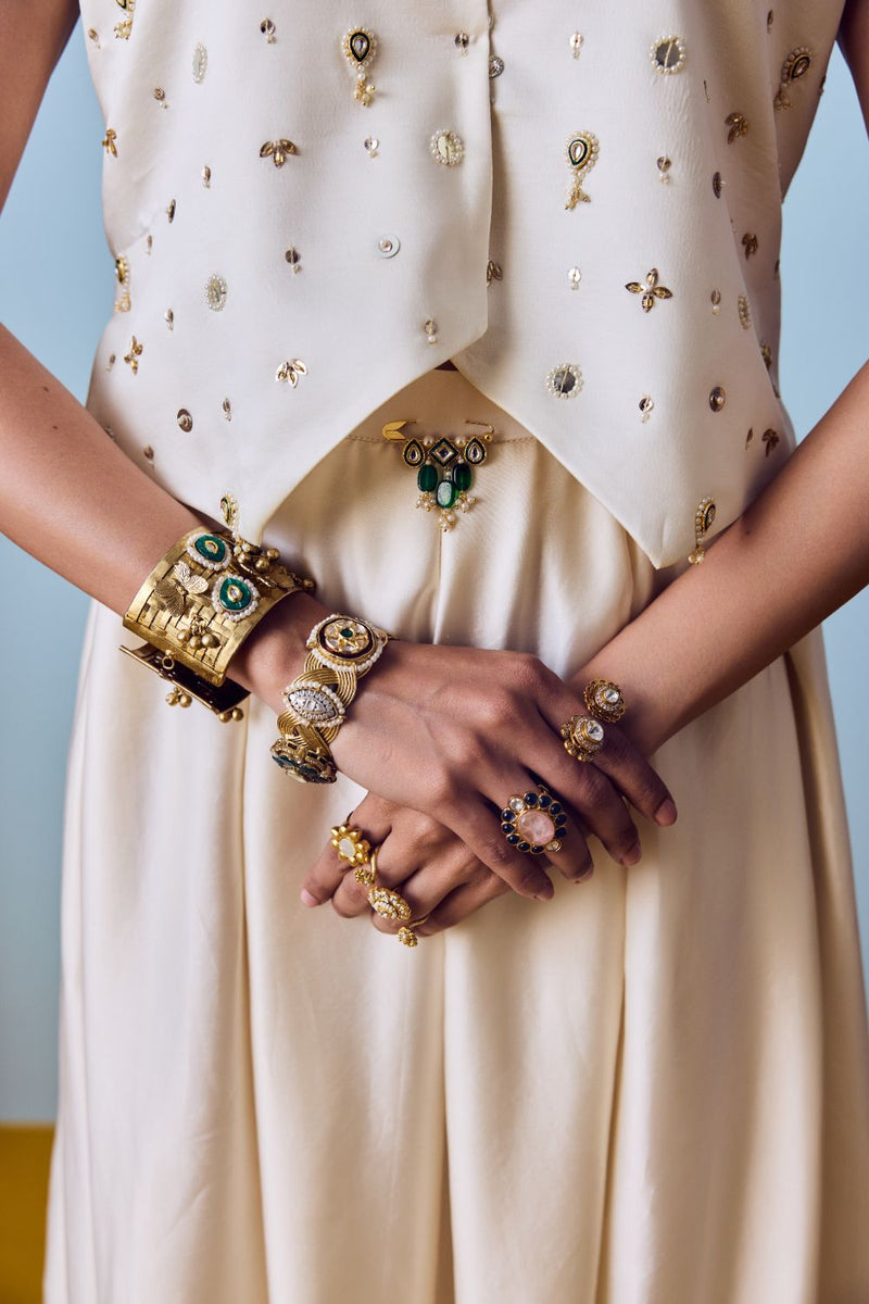 Prih Pearl Waistcoat & Skirt Set