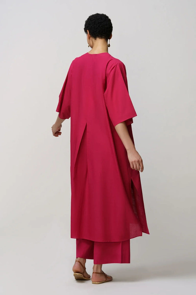 Caftan dress muslin poppy flower applique muslin cotton kurta/kurta set by Malika Mathur in red for women in Singapore