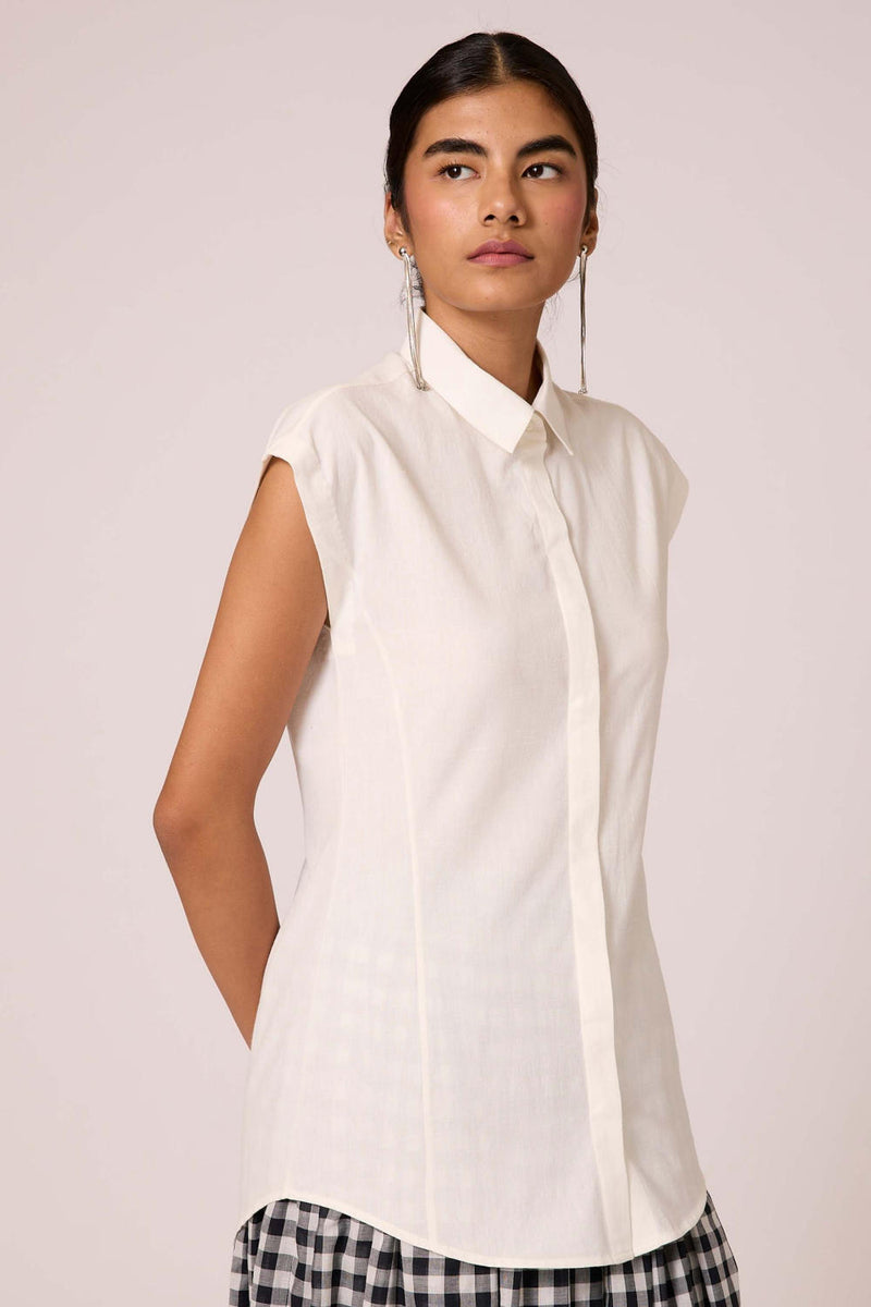 Cicaro Shirt - Blanc cotton by The Summer House in white color for women in Singapore