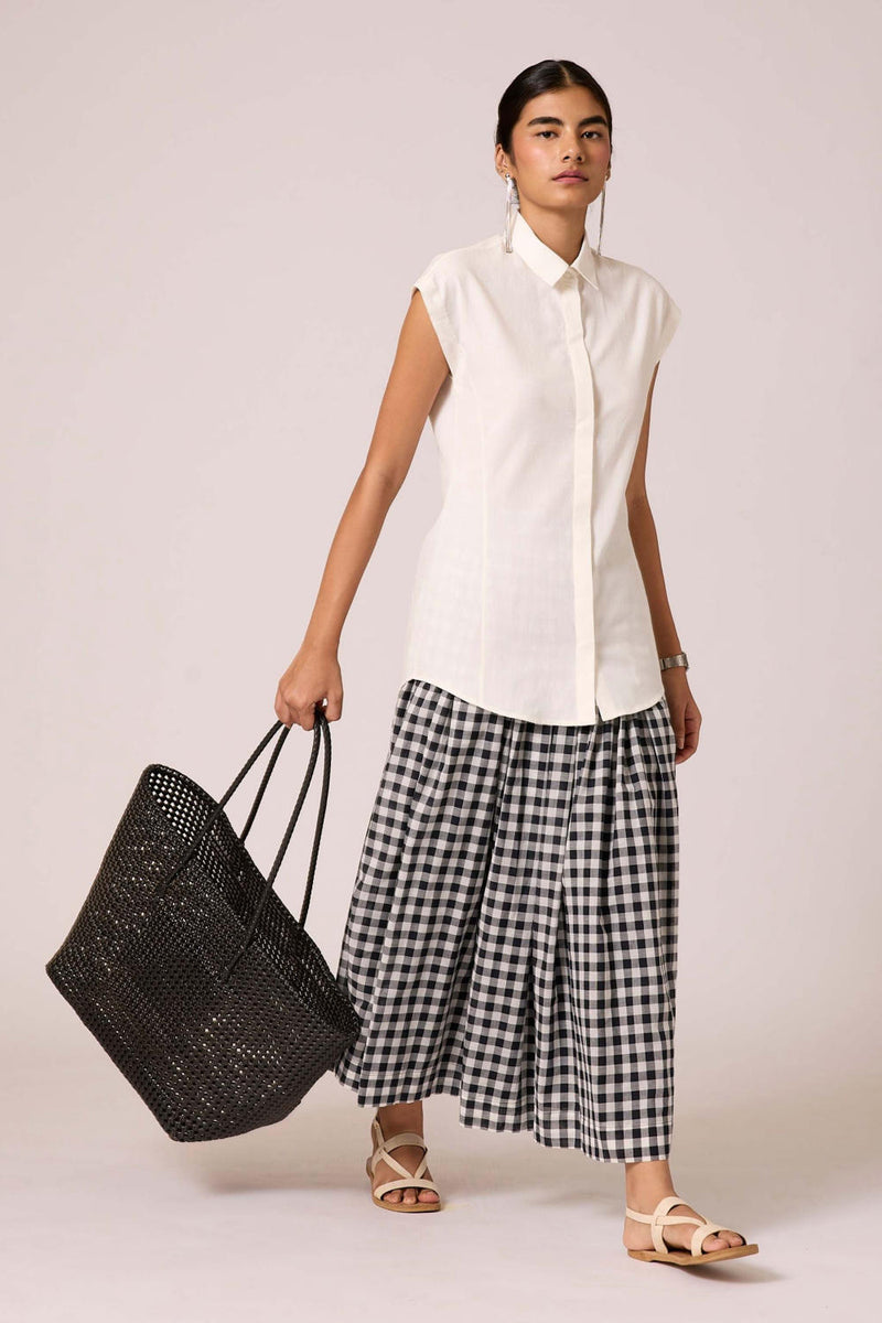Cicaro Shirt - Blanc cotton by The Summer House in white color for women in Singapore