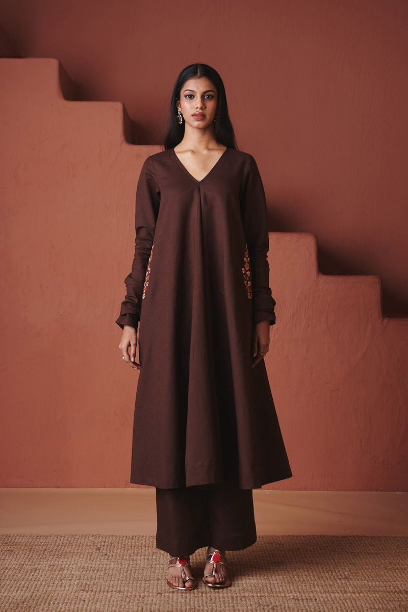 Coffee Co Linen Embroidered Pocket Kurta Set