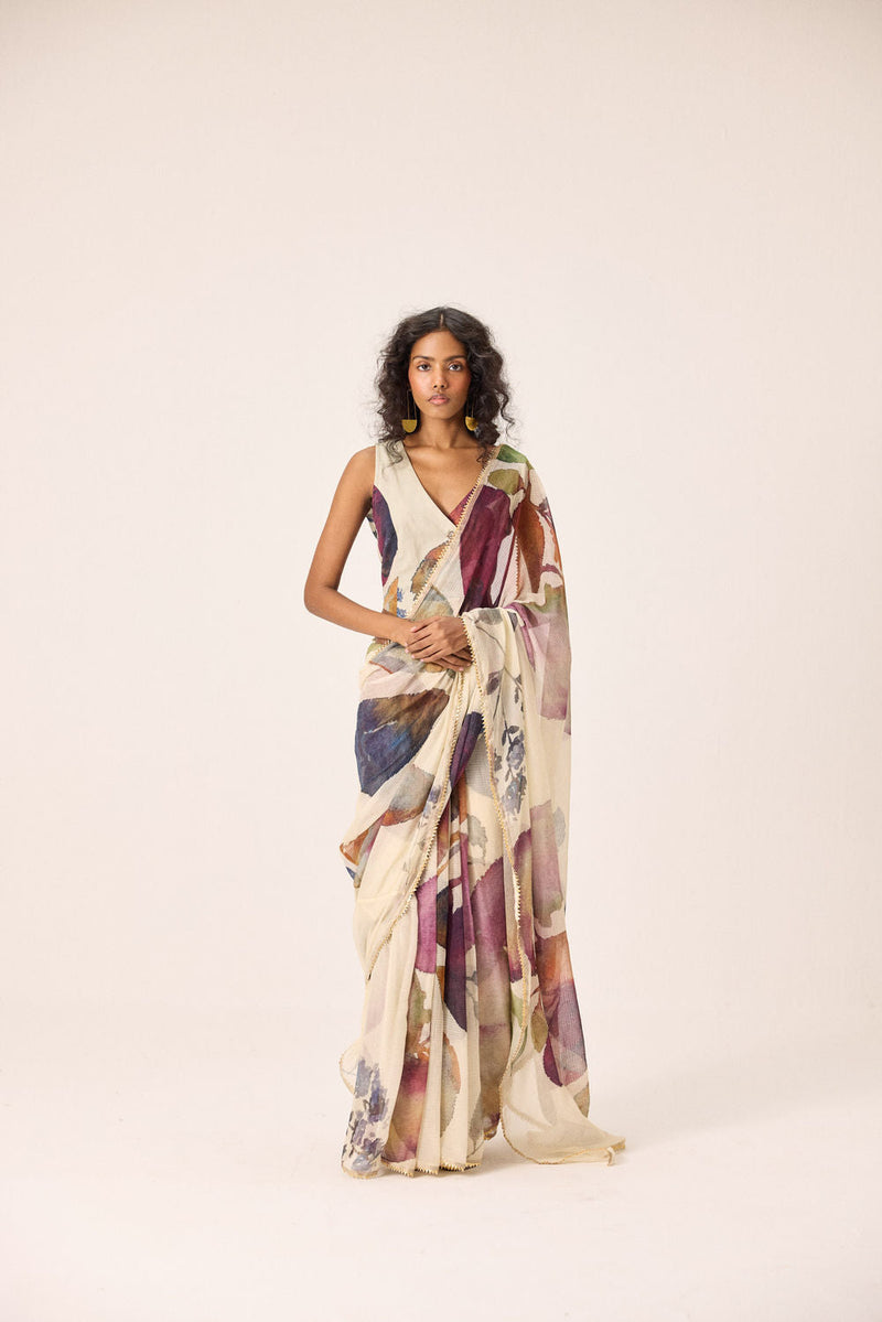 Elea Saree Set kota doria & mul by Khara Kapas in off-white for women in Singapore