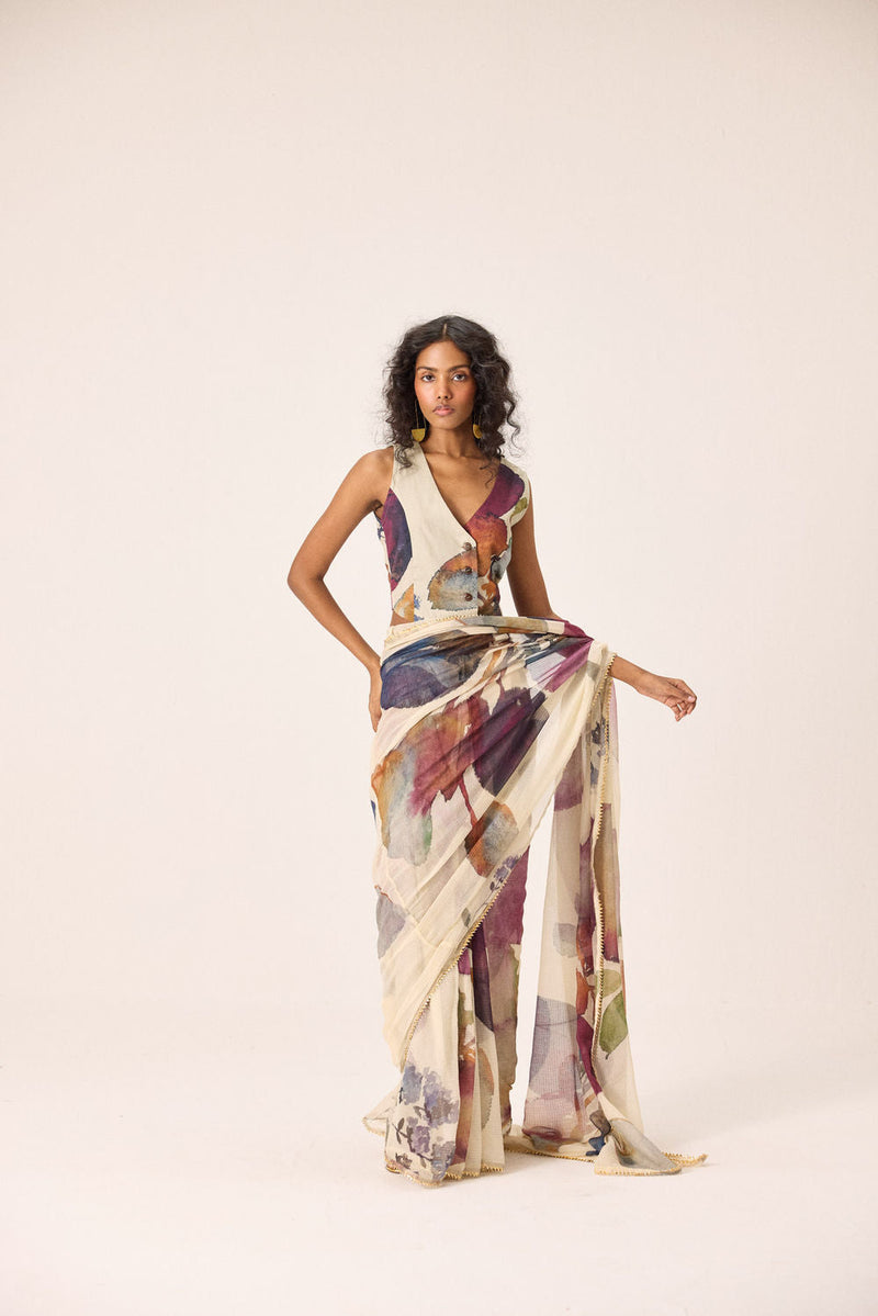 Elea Saree Set kota doria & mul by Khara Kapas in off-white for women in Singapore