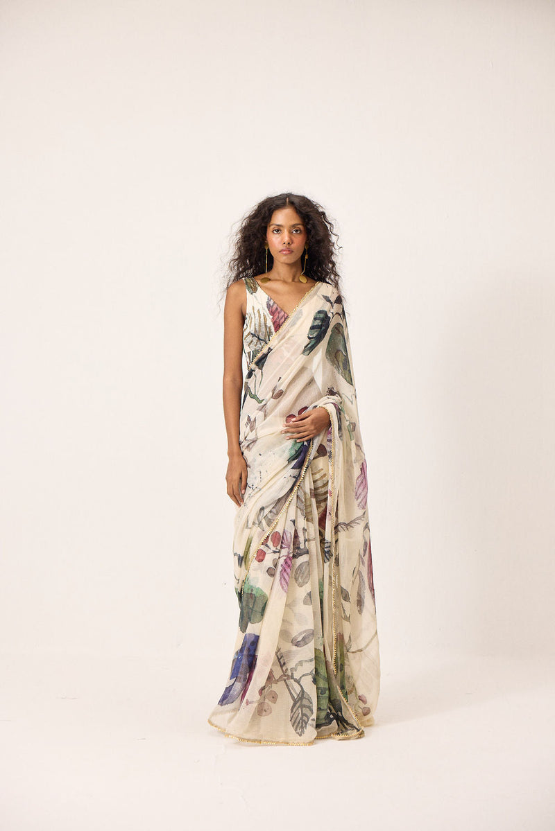 Avery Saree Set kota doria & mul by Khara Kapas in ecru for women in Singapore