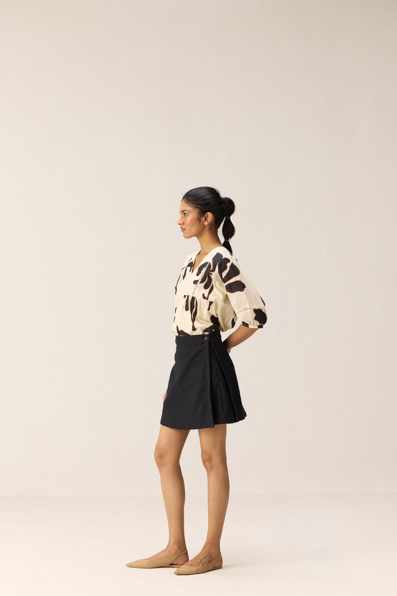 Tulia Top cotton by Khara Kapas in black for women in Singapore