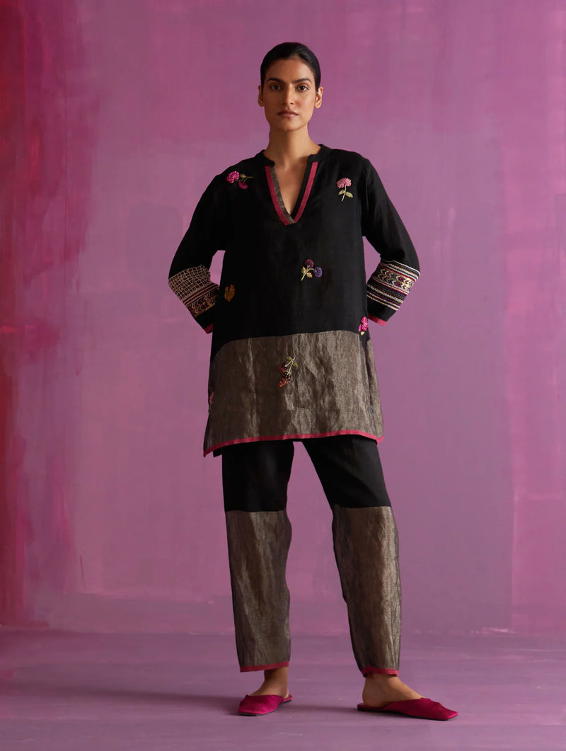Cyra Floral Hand-Embroidered Kurta - Black linen by Manan in black color for women in Singapore