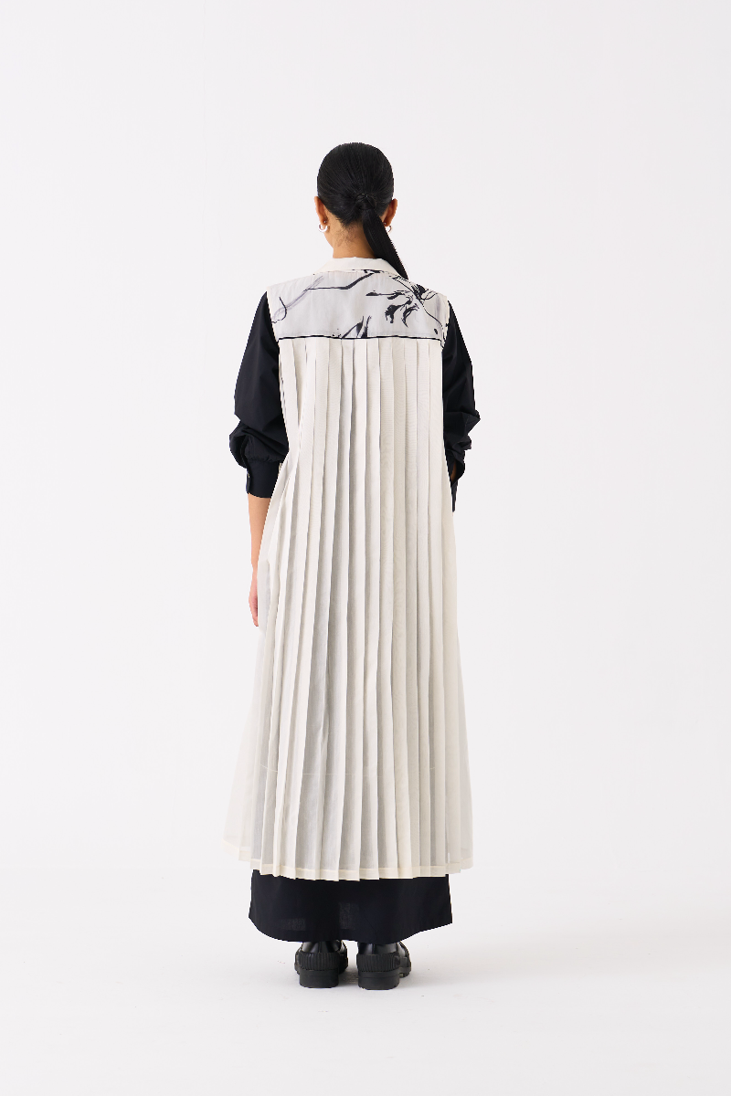SLEEVELESS BACK PLEAT OVERLAY-BLACK FLORAL organza by THREE in black color for women in Singapore