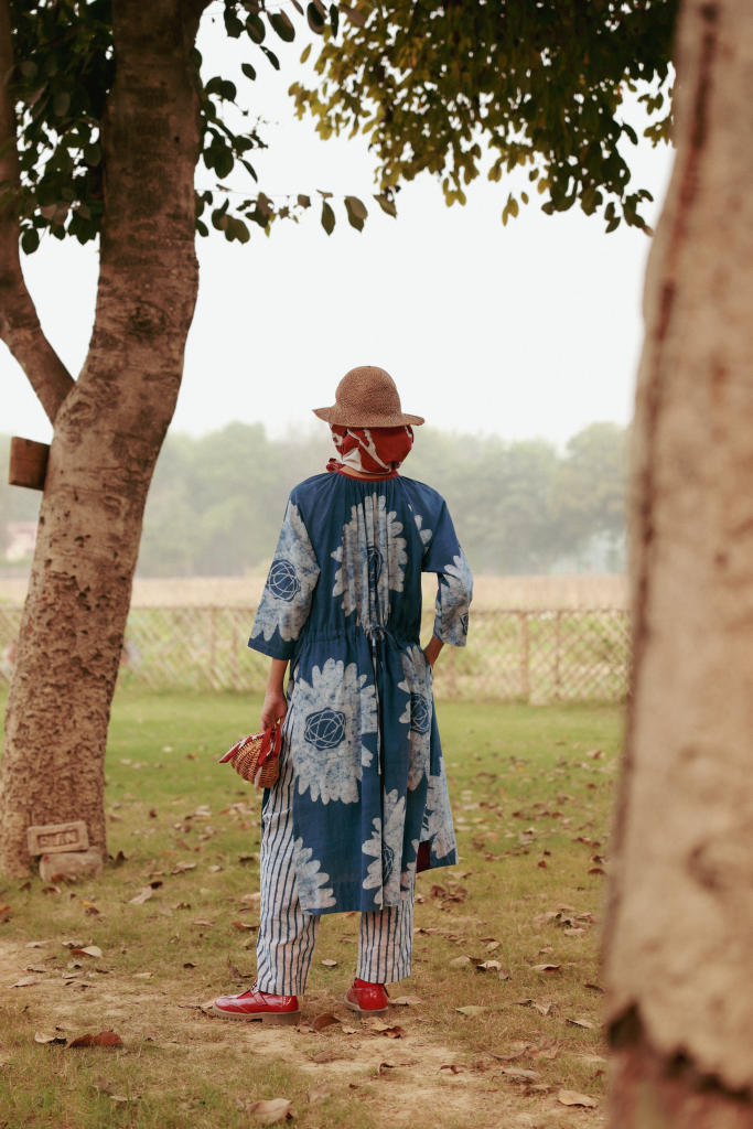 HAYDE BATIK TUNIC upcycled cotton by Doodlage in blue color for women in Singapore