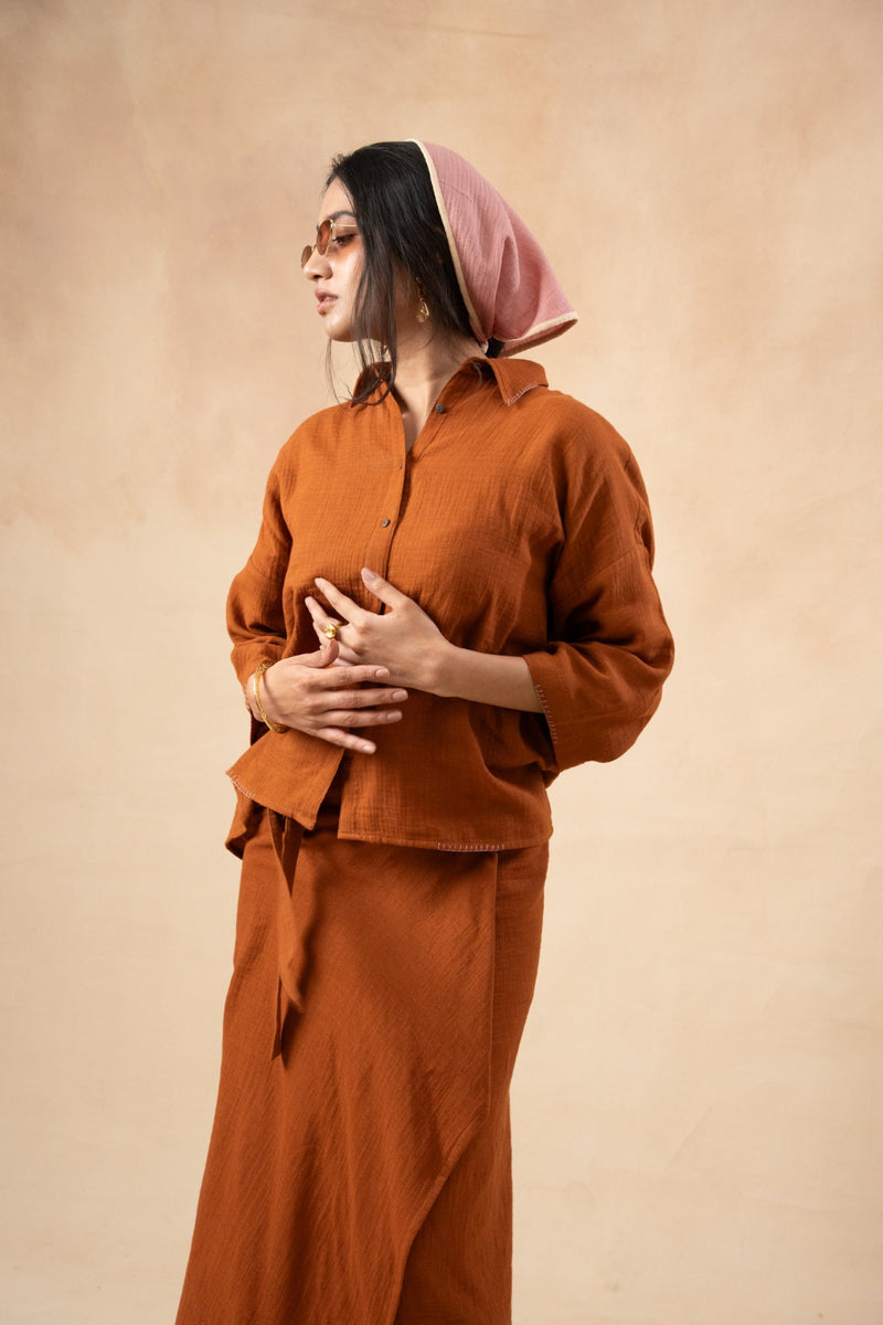 Shirin Oversized Shirt organic cotton gauge by Doodlage in rust color for women in Singapore