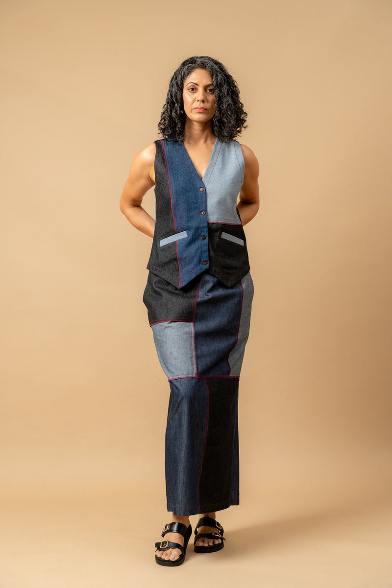 Abby denim patch skirt by Doodlage in navy color for women in Singapore