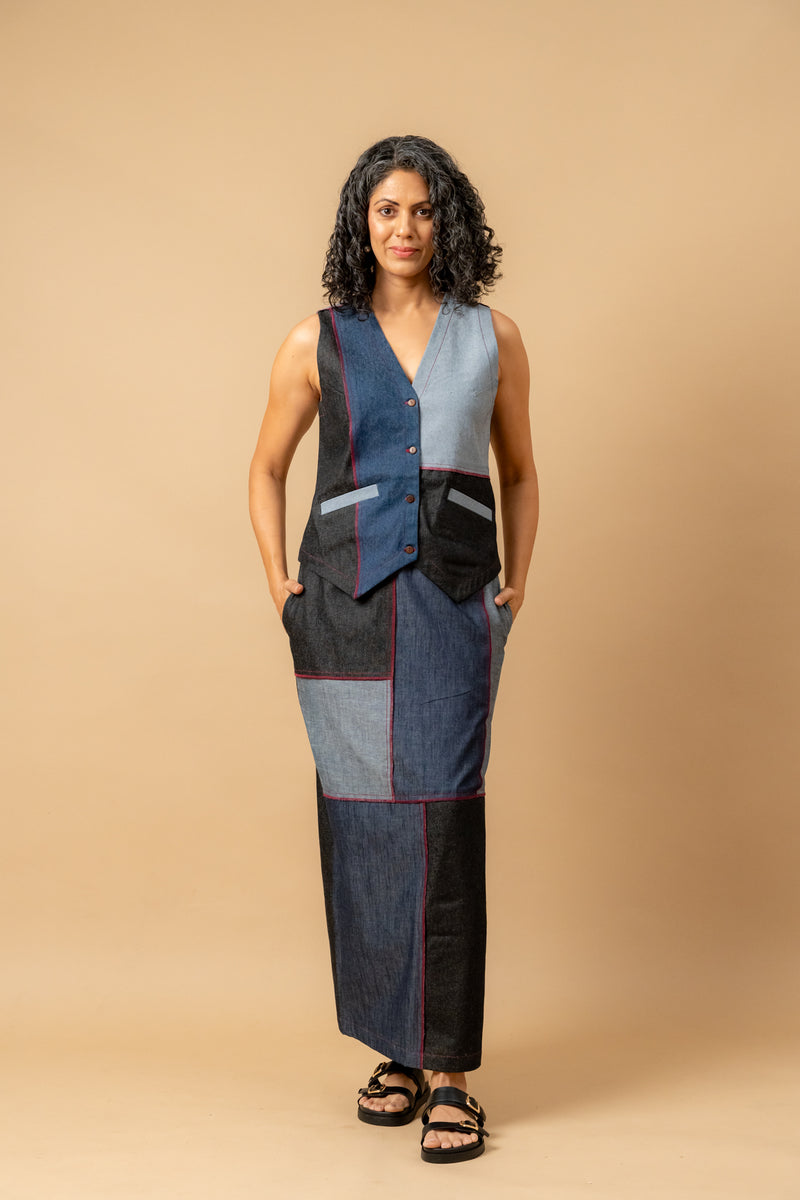 Abby denim patch skirt by Doodlage in navy color for women in Singapore