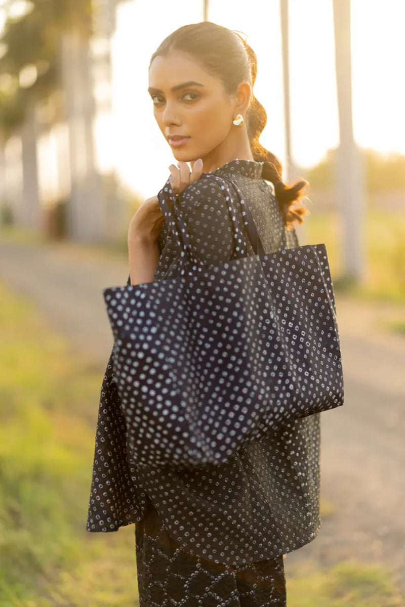 DOTS SHORT M KAF SHIRT-BLACK silk by Dyelogue in black color for women in Singapore