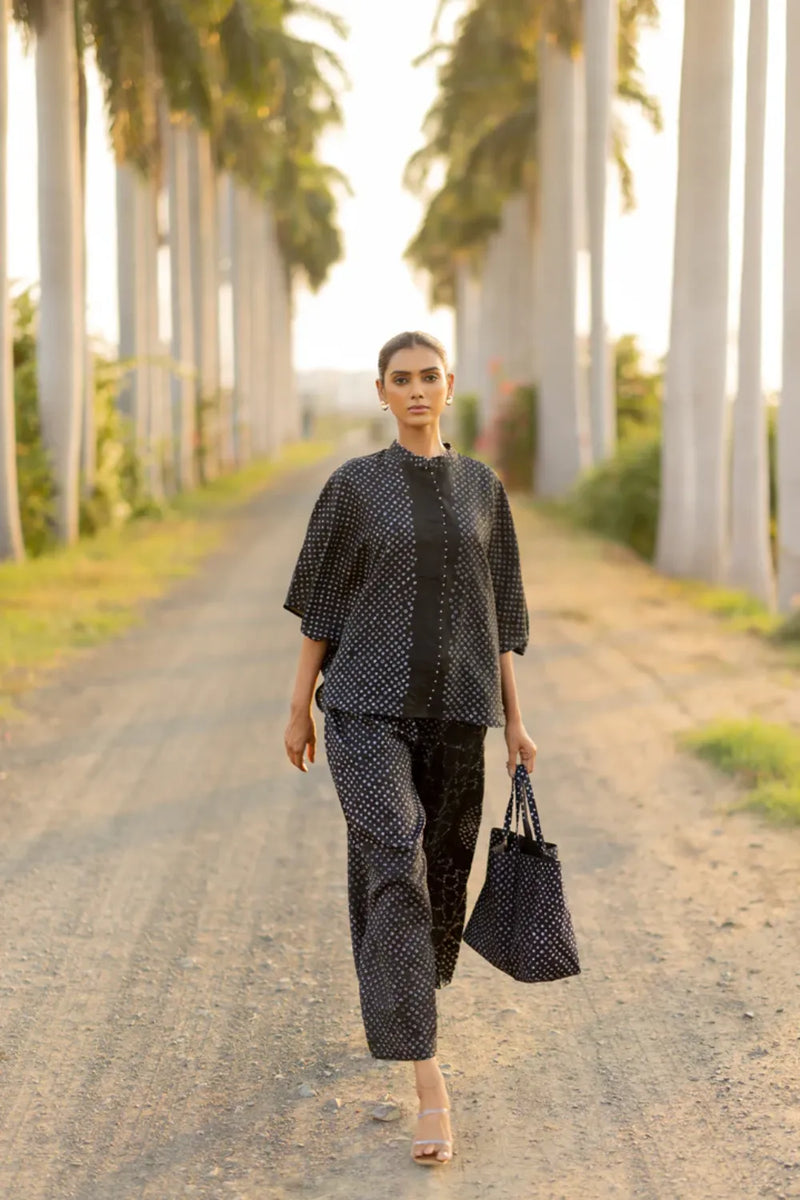 DOTS SHORT M KAF SHIRT-BLACK silk by Dyelogue in black color for women in Singapore