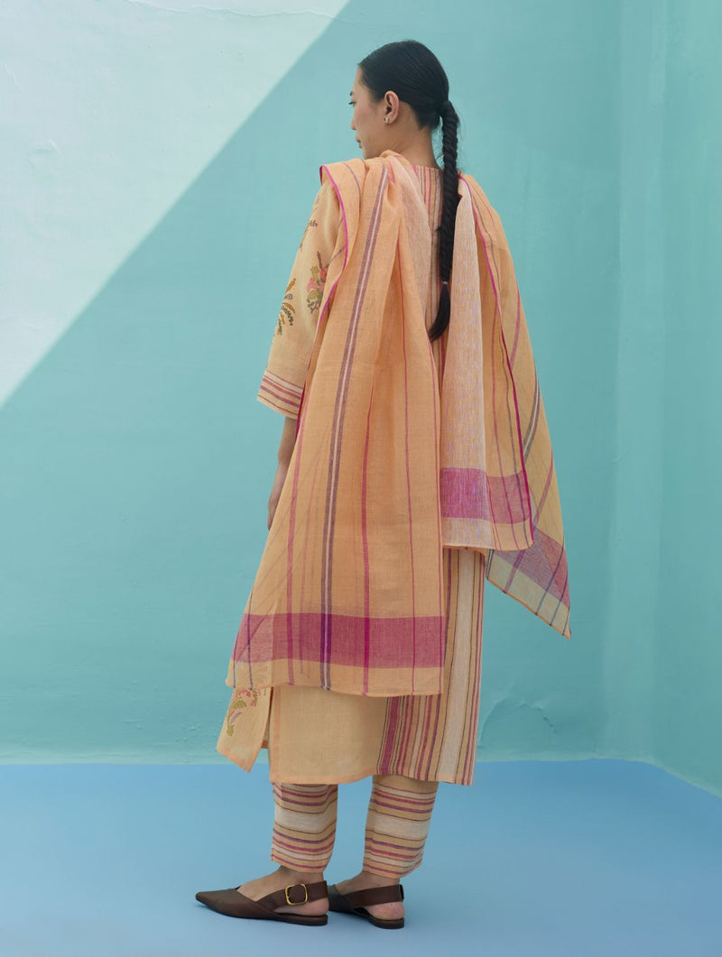 Rava Border Linen Stripe Dupatta - Apricot linen dupatta by Manan in apricot for women in Singapore