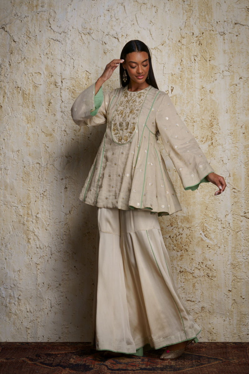 Rihanna natural munga tissue tunic tissue Buy Rihanna natural munga tissue tunic from C&W | Kurta/Kurta Sets for Women by Mallika Mathur in natural color for women in Singapore