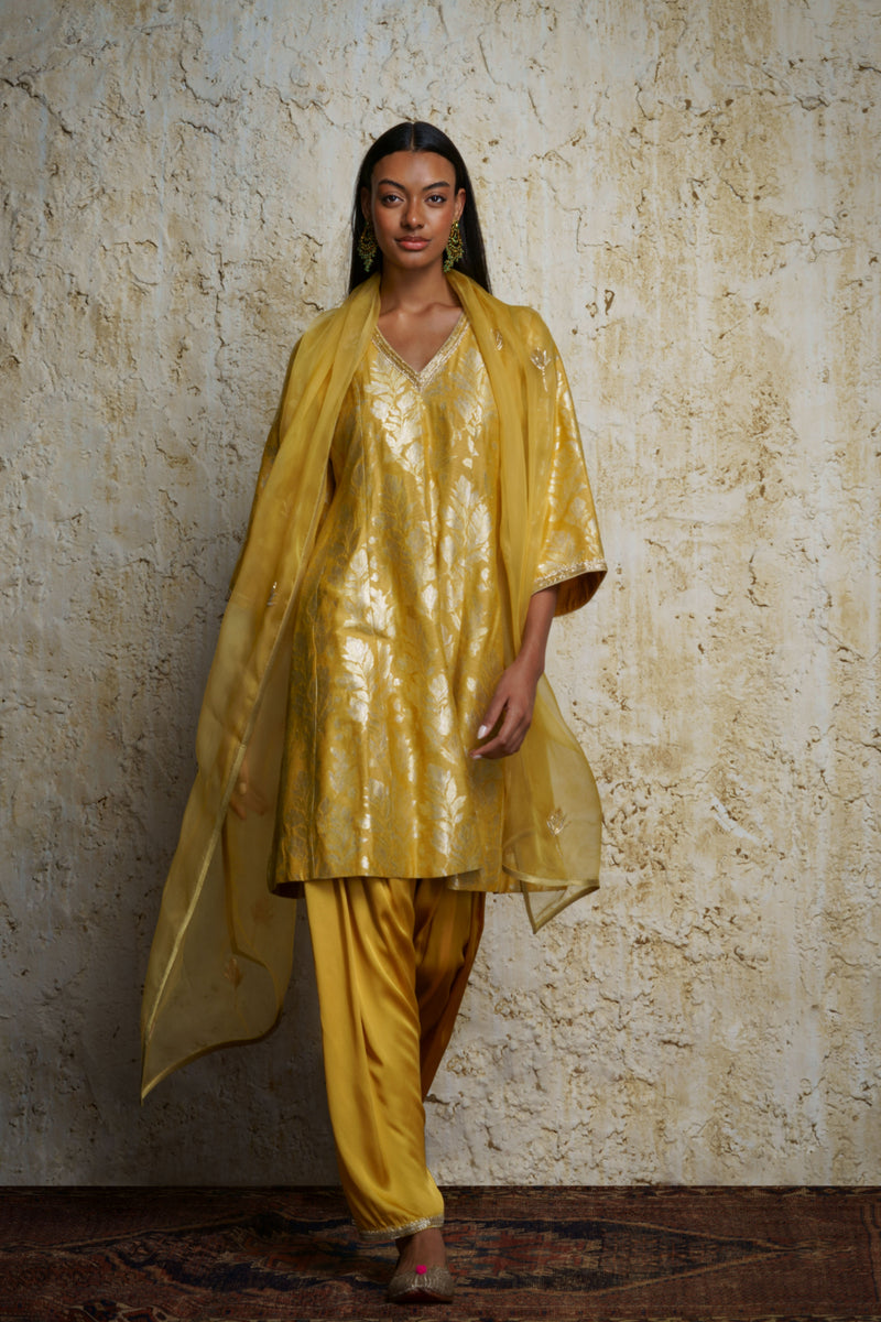 Amrasi munga silk kalidar tunic silk Buy Amrasi munga silk kalidar tunic from C&W | Kurta/Kurta Sets for Women by Mallika Mathur in yellow color for women in Singapore
