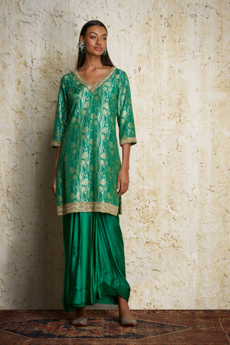 Asmira munga silk tunic silk Buy Asmira munga silk tunic from C&W | Kurta/Kurta Sets for Women by Mallika Mathur in green color for women in Singapore