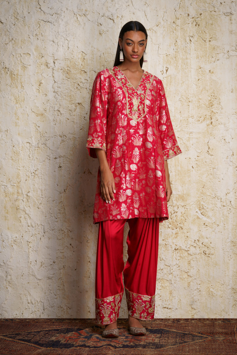 Shira Anarkali-Red silk Buy Shira Anarkali-Red from C&W | Kurta/Kurta Sets for Women by Mallika Mathur in red color for women in Singapore