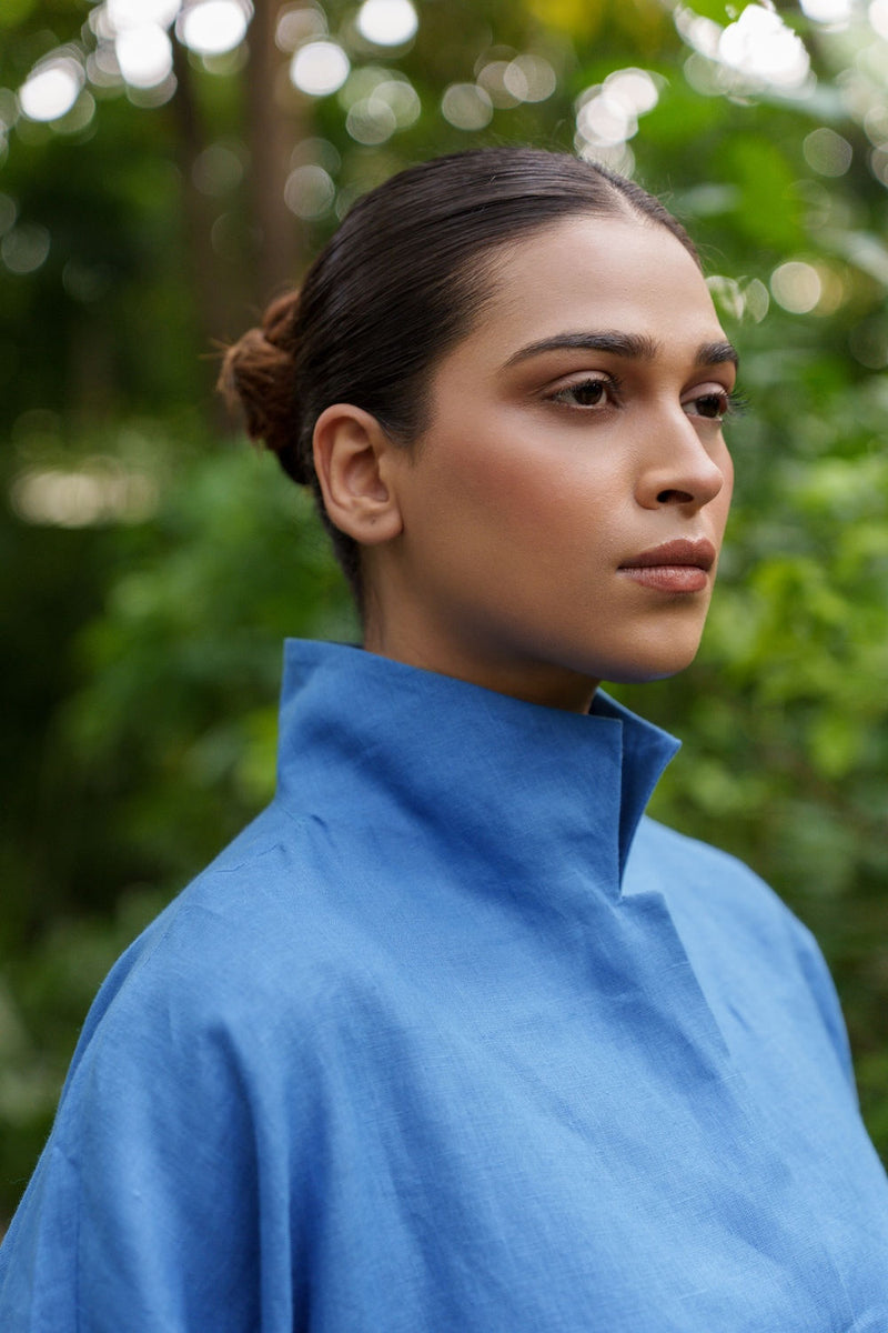 Ocean breeze Azzure-Shirt linen by Zanzibar Living in blue for women in Singapore