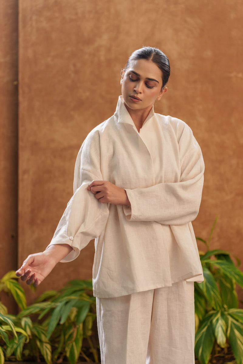 Ocean breeze Ivory-Shirt linen by Zanzibar Living in ivory for women in Singapore