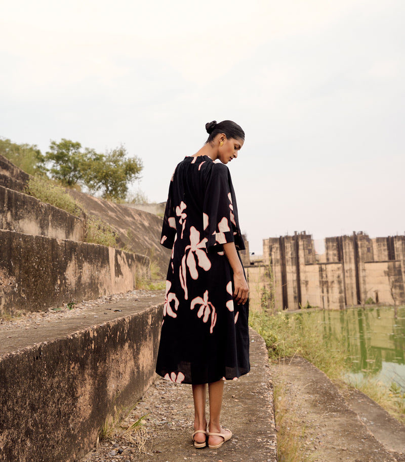 Quail dress cotton by Khara Kapas in black for women in Singapore
