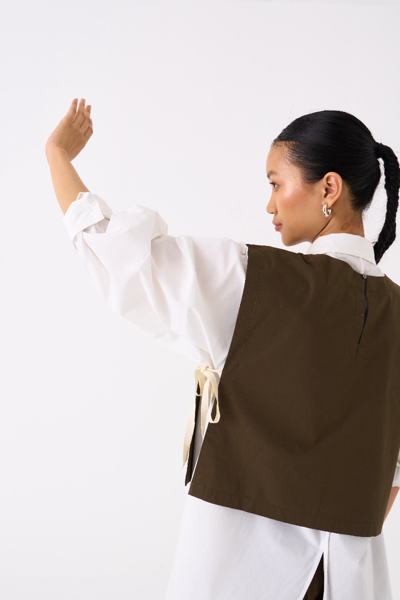 PANELLED SHIRT-OVERLAY: DARK OLIVE
SHIRT : WHITE poplin by THREE in olive color for women in Singapore