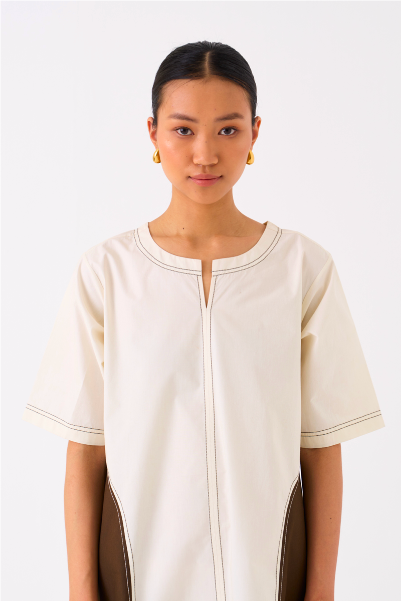 SIDE U-PLEAT DRESS-IVORY/DARK OLIVE poplin by THREE in olive color for women in Singapore
