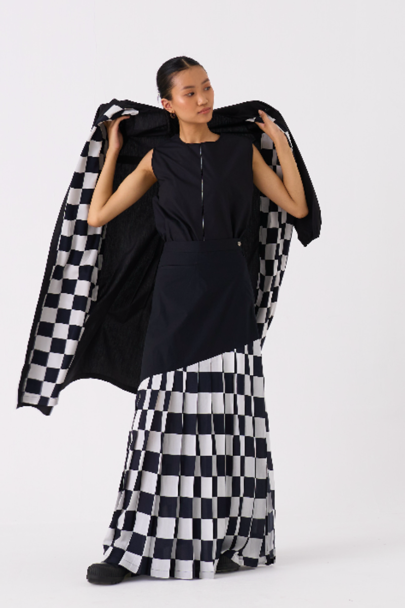 BACK YOKE JACKET CO-ORD 
(SET OF 3)-BLACK poplin by THREE in black color for women in Singapore