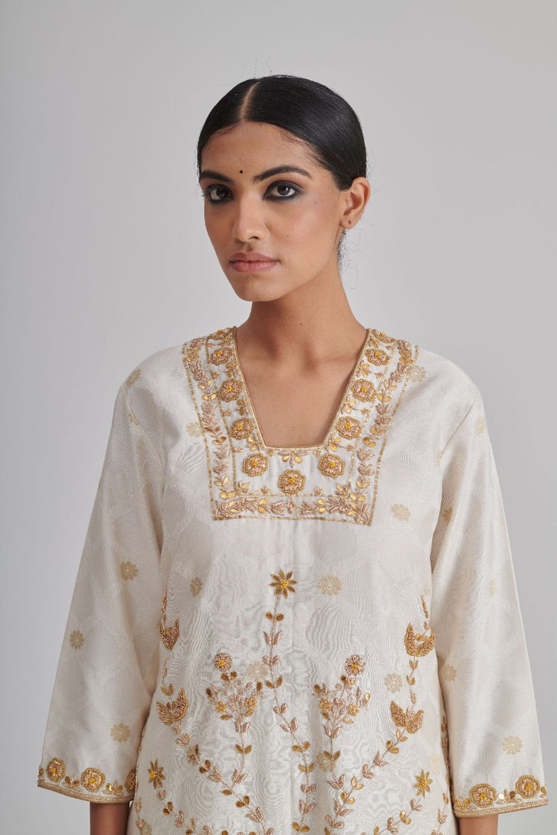 EILA & RIYA KURTA & PANT
