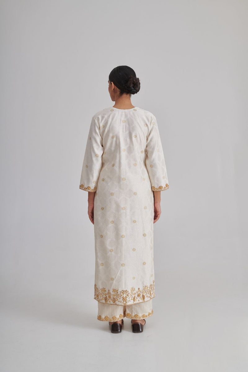 EILA & RIYA KURTA & PANT