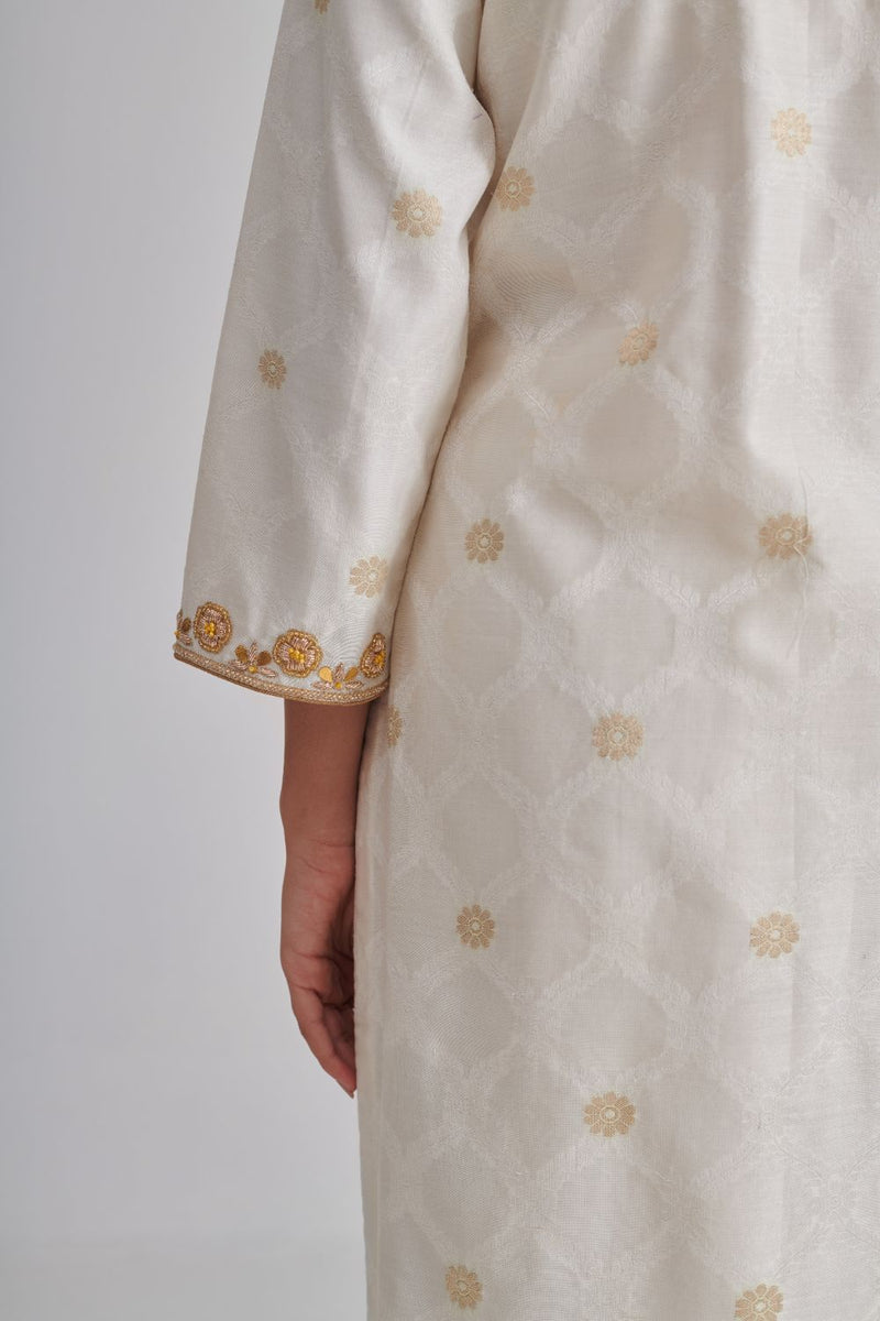 EILA & RIYA KURTA & PANT
