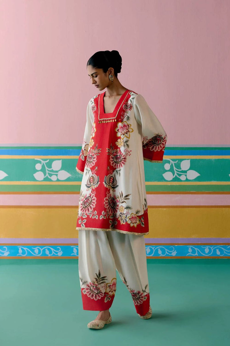 Ecru & Red Floral Square Neck Kurta Set chanderi Buy Ecru & Red Floral Square Neck Kurta Set from C&W | Light Kurta Sets for Women by Label Mogra in red color for women in Singapore
