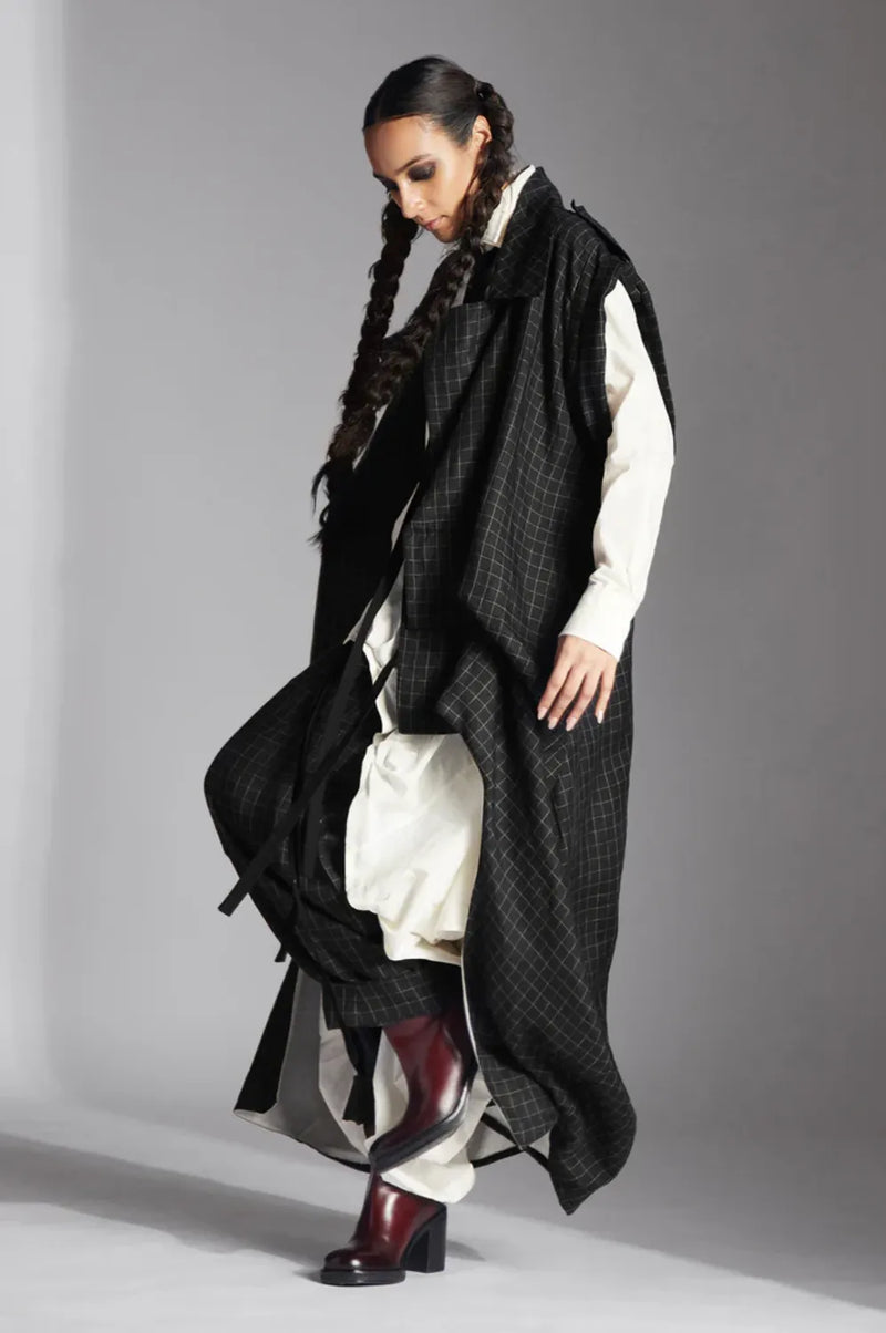 Eian Jacket-Black and White linen by Chola in black color for women in Singapore