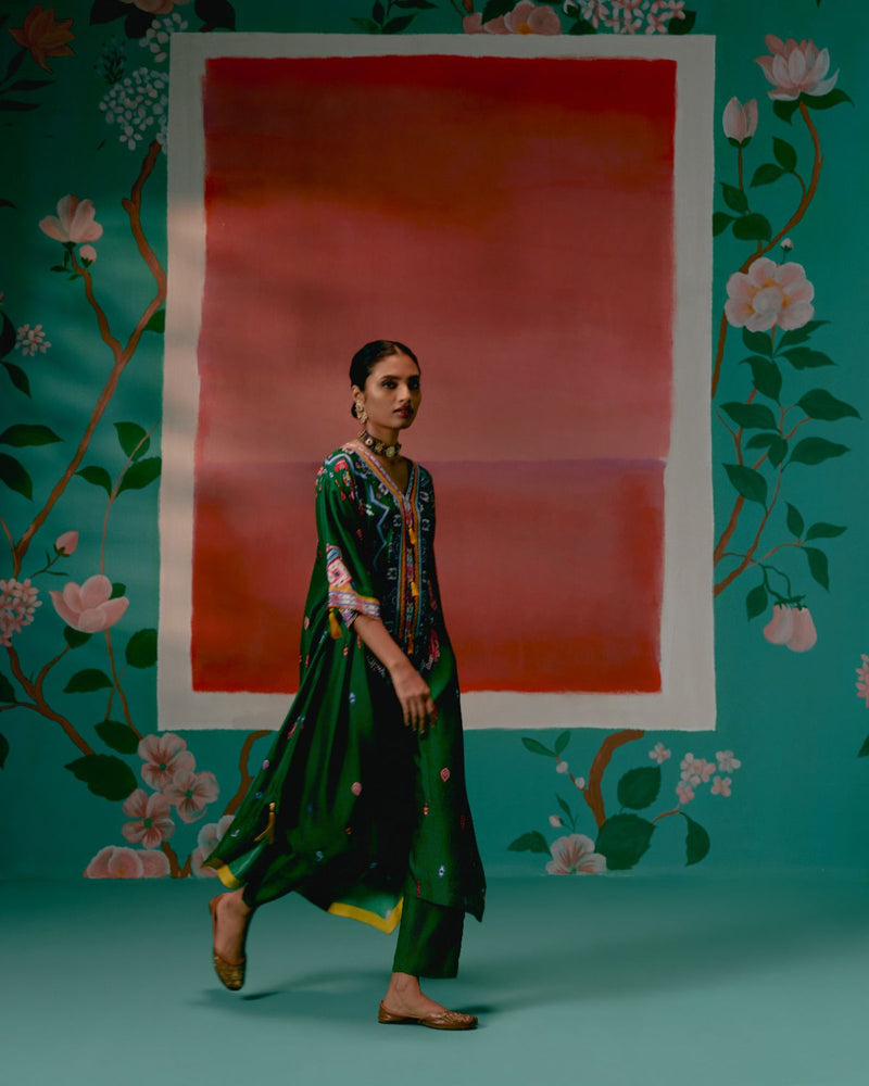 Emerald Aztec Kaftan Set Buy Emerald Aztec Kaftan Set from C&W | Co-Ord Sets for Women by Label Mogra in green color for women in Singapore