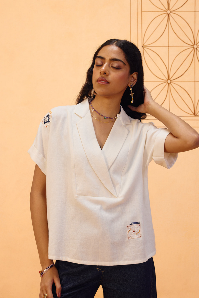 Everlasting Organic Cotton Top handwoven twill top/shirt by SUI in off-white for women in Singapore